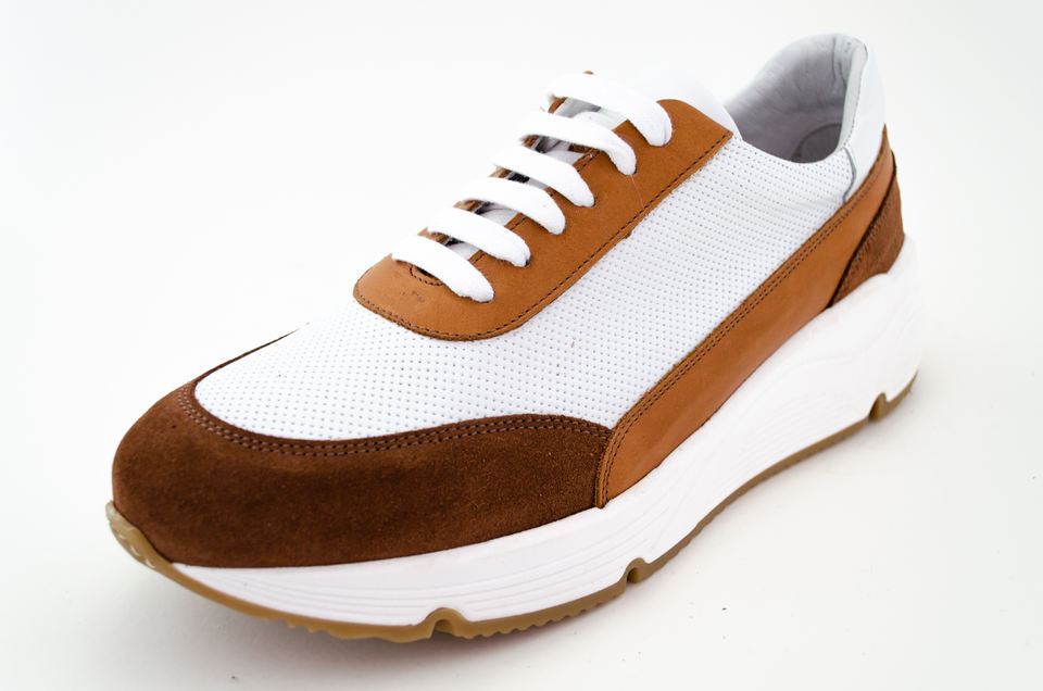 REAL PREMIUM LEATHER ITALIAN FASHION SNEAKER -MADE IN ITALY.